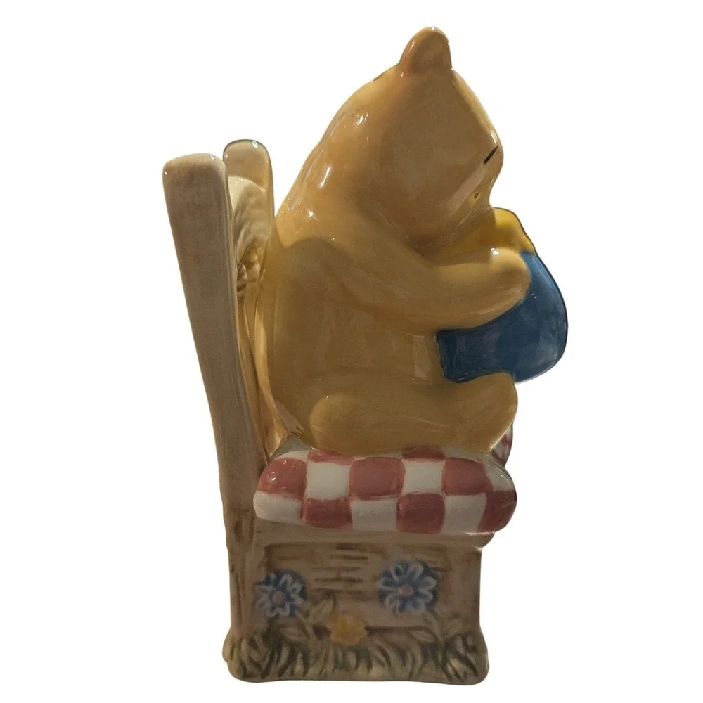 Vintage Disney Winnie the Pooh Treasure Craft Salt & Pepper Shaker Set Honey Pot